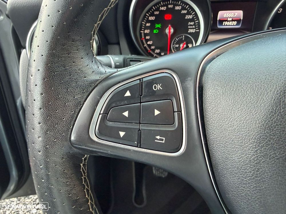 Mercedes-Benz GLA 180 CDI Urban - 19