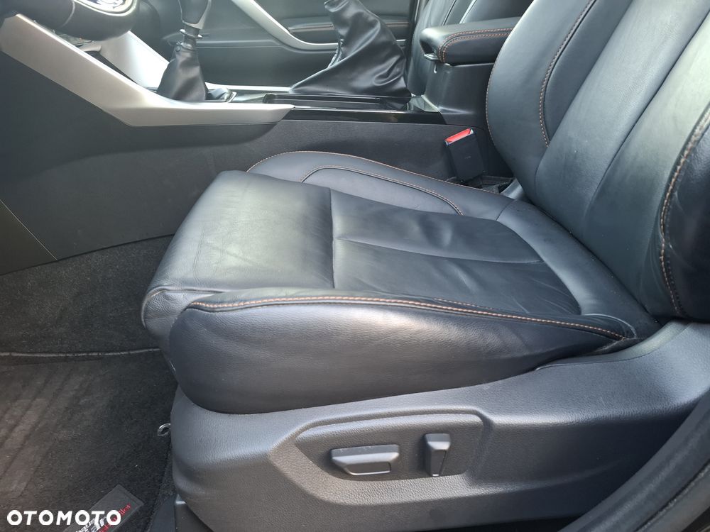 Mitsubishi Eclipse Cross 1.5 T GPF Invite Plus - 34