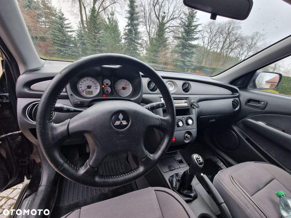 Mitsubishi Outlander - 20