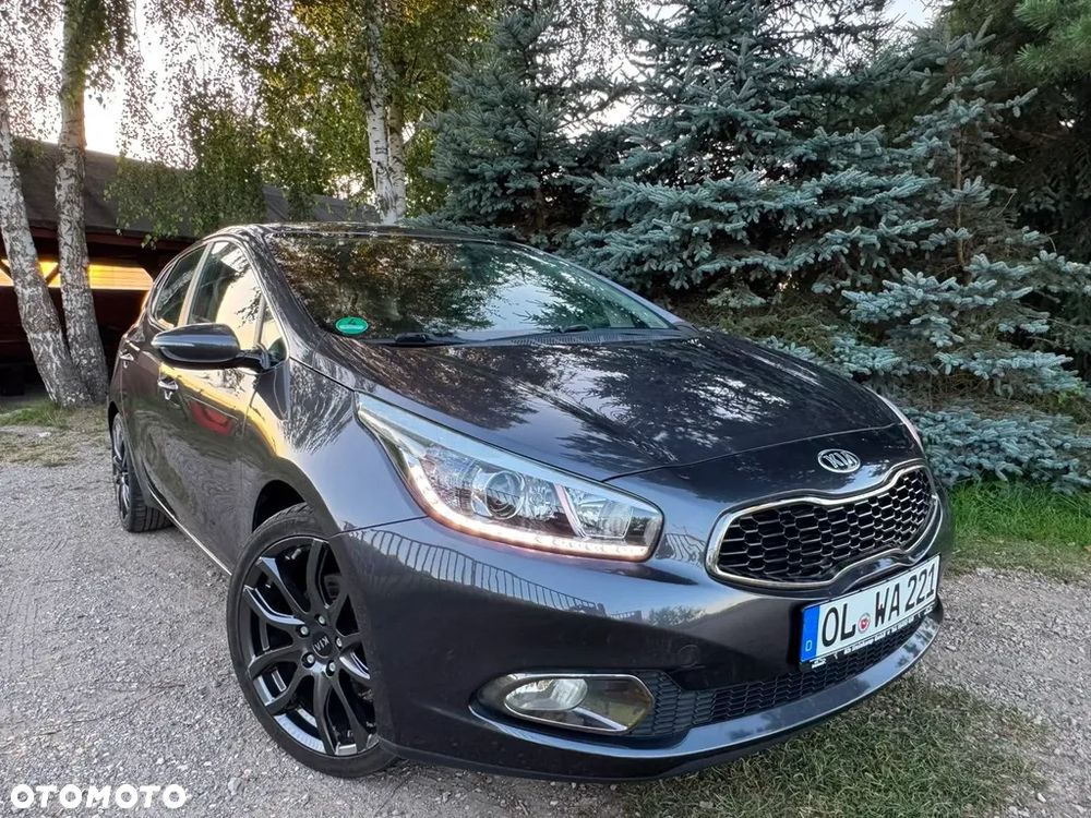 Kia Ceed 1.4 CVVT Fifa World Cup Edition - 20