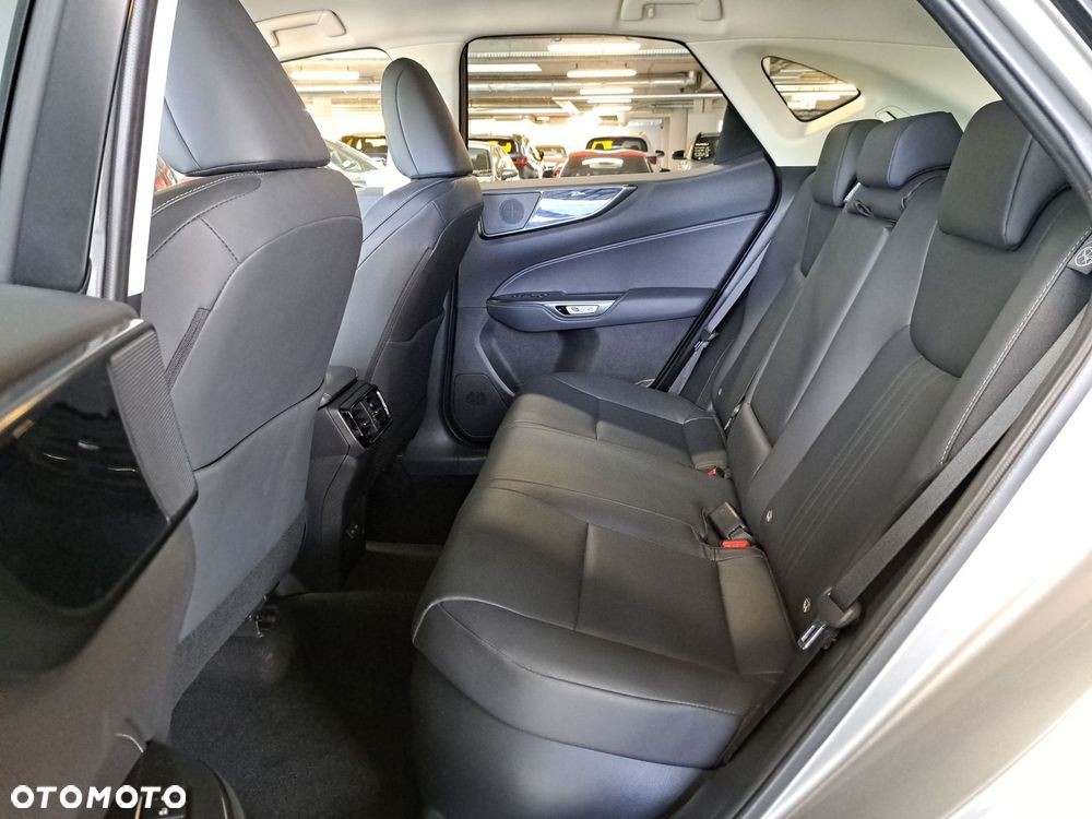 Lexus NX 350h Prestige AWD - 13