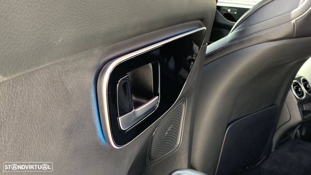 Mercedes-Benz C 300 e Avantgarde - 30