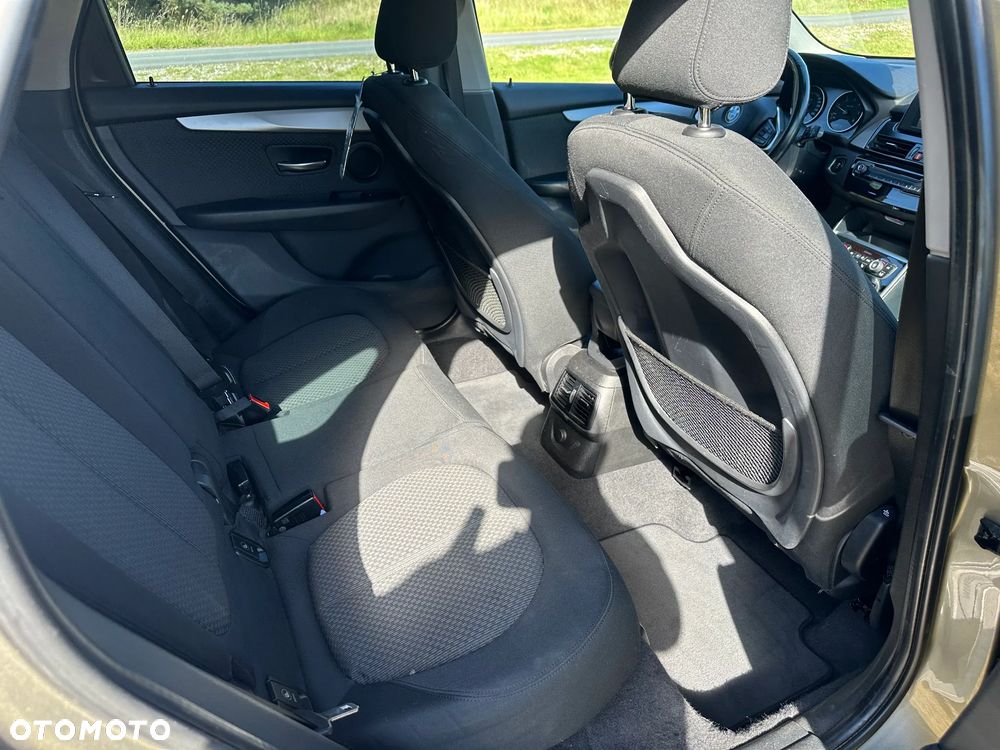 BMW Seria 2 218d Advantage - 15