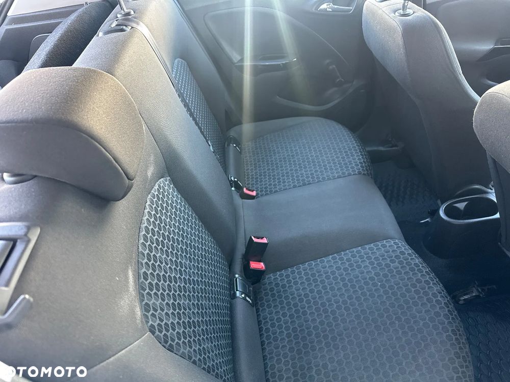 Opel Corsa 1.4 Enjoy - 24