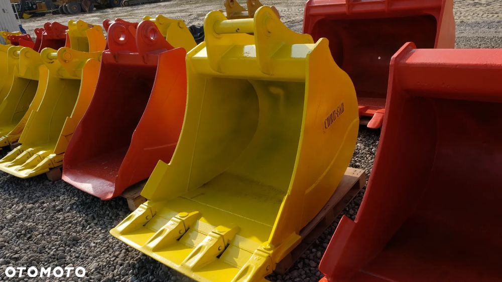 łyżka do koparki około 20 t wąska 08m3 sworznie 80mm