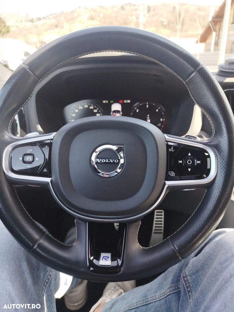 Volvo XC 60 D4 AWD Geartronic RDesign - 10