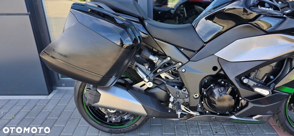 Kawasaki Ninja 1000 SX - 21