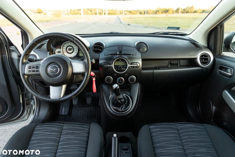 Mazda 2 1.3 Exclusive - 16