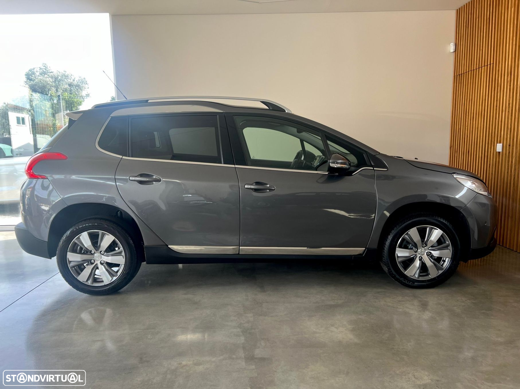 Peugeot 2008 1.6 e-HDi Allure 2-Tronic - 10