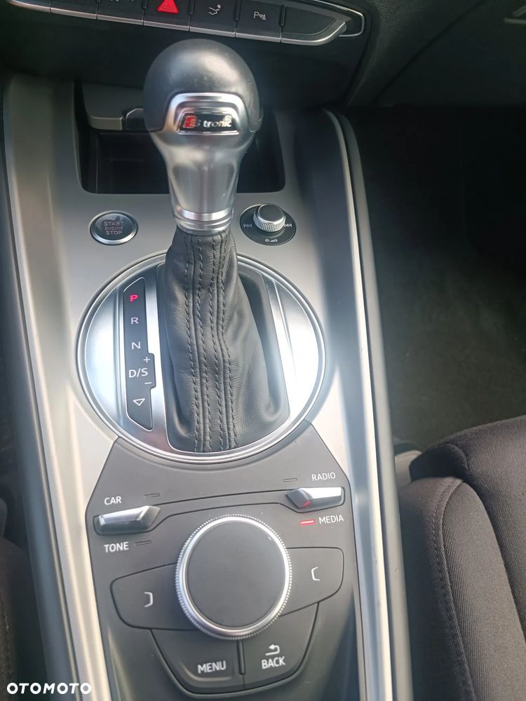Audi TT Coupé - 19