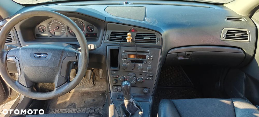 Volvo V70 2.4 - 13