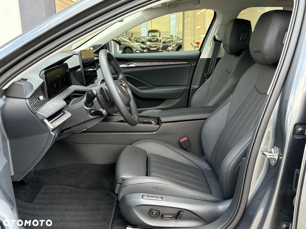 Skoda Superb 2.0 TSI 4x4 L&K DSG - 9