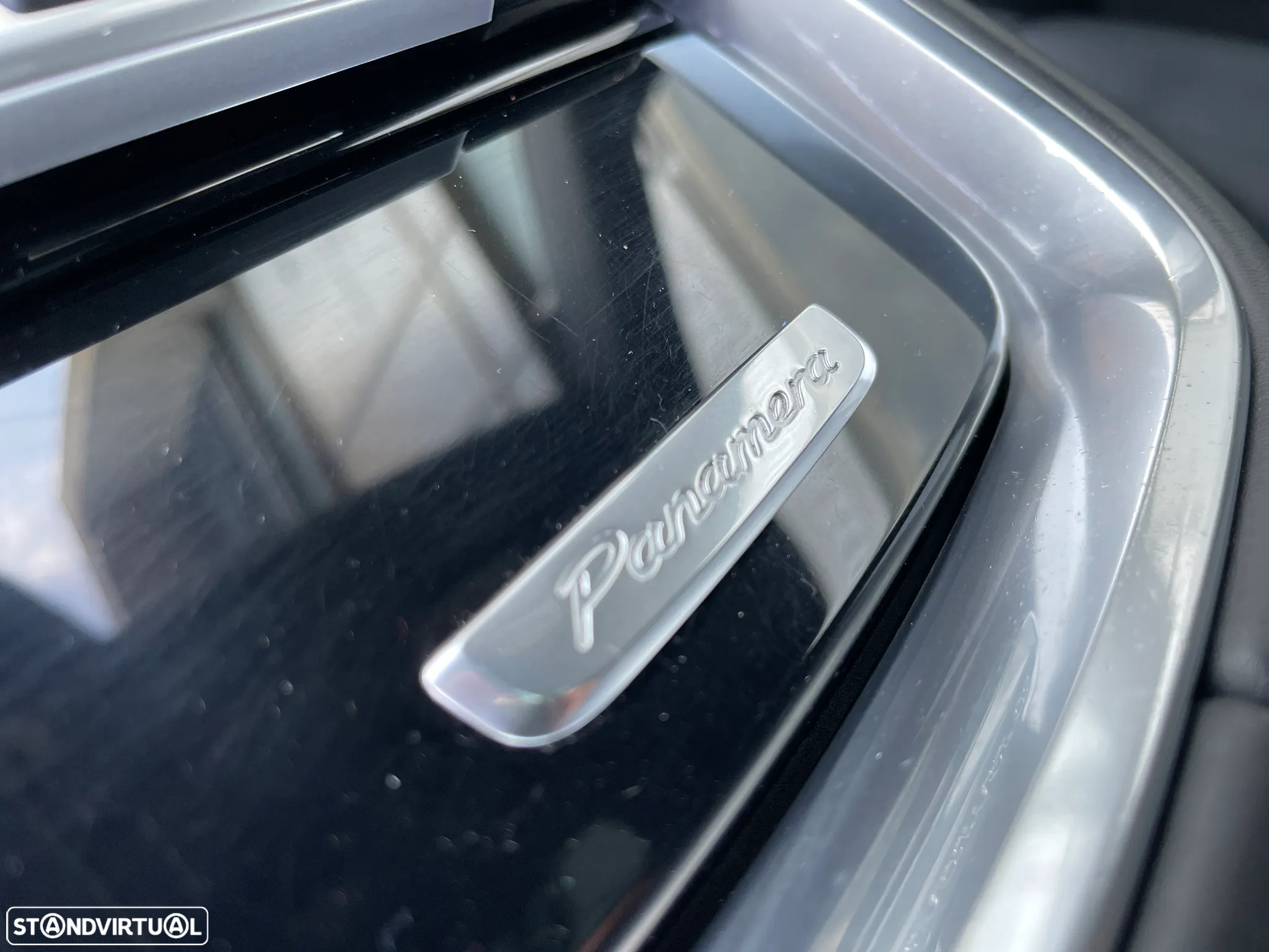 Porsche Panamera 4 E-Hybrid - 30