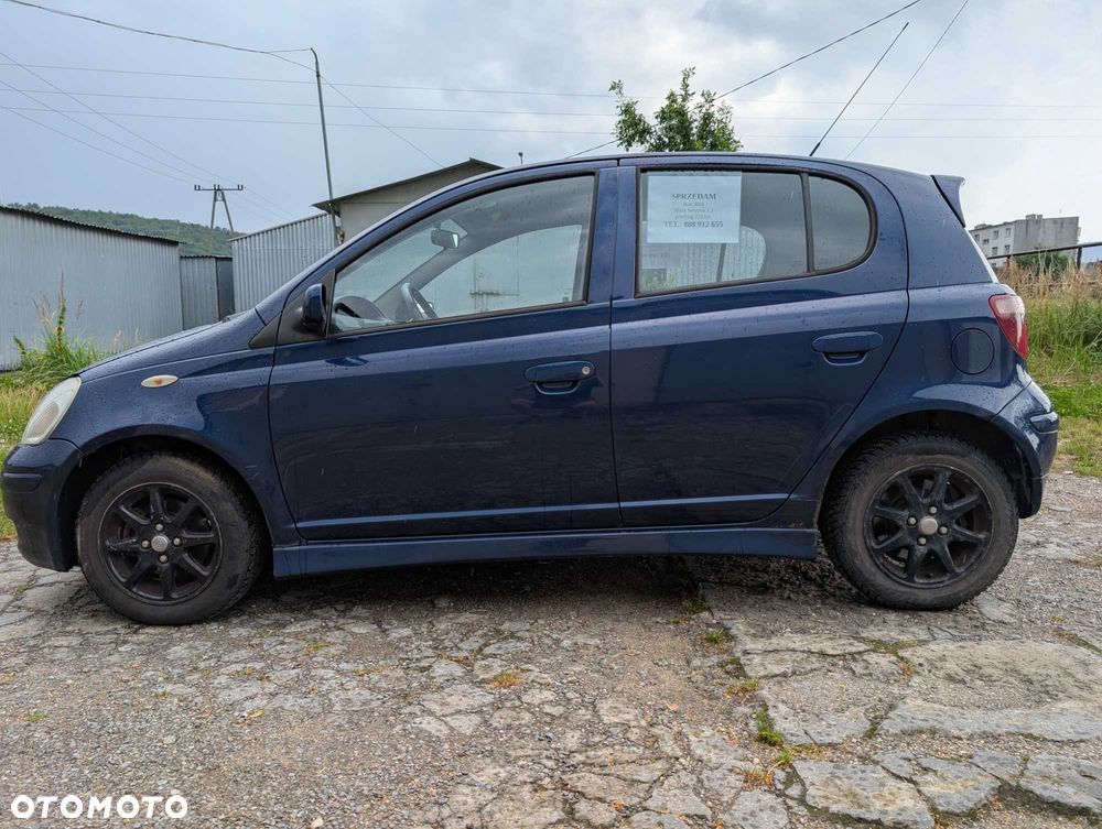 Toyota Yaris - 4