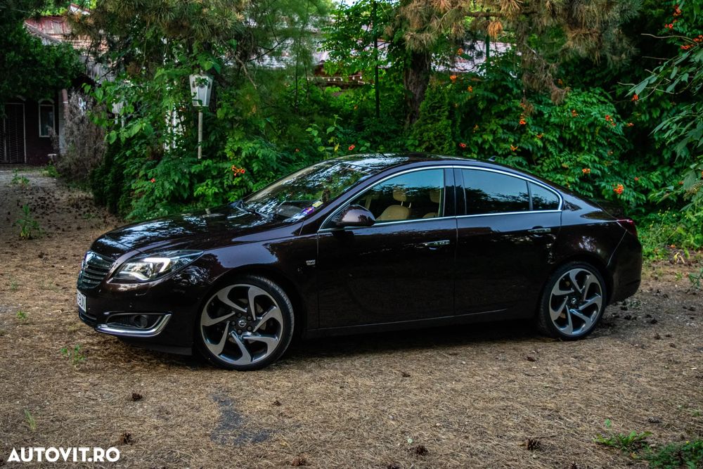 Opel Insignia 2.0 CDTI ECOTEC Start/Stop 4X4 Cosmo - 2