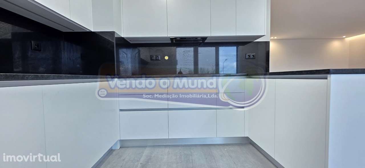 Apartamento T2 no Sobralinho (SOB016A) - Grande imagem: 2/25