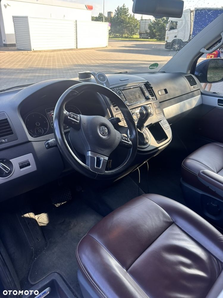 Volkswagen Multivan - 3