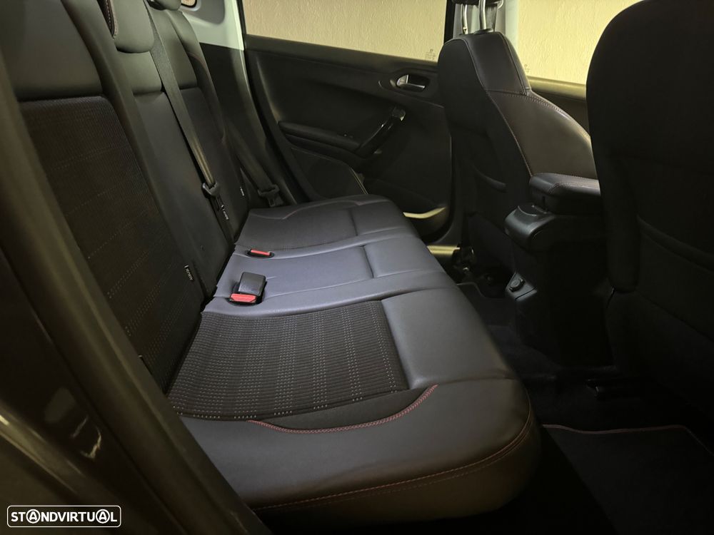 Peugeot 2008 PureTech 130 Stop&Start GT-Line Edition - 12