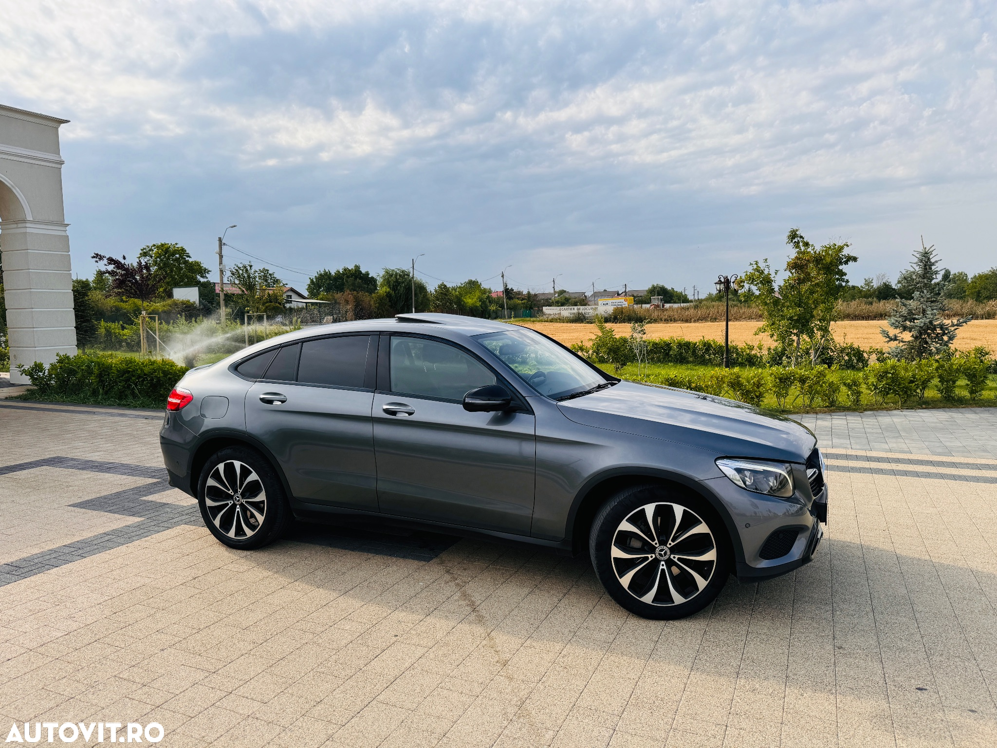 Mercedes-Benz GLC 220 d 4Matic 9G-TRONIC Exclusive - 5