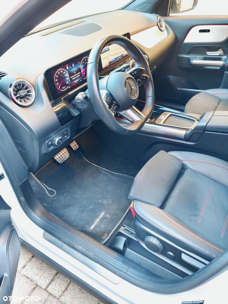 Mercedes-Benz GLA 200 AMG Line - 5