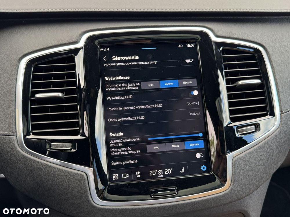 Volvo XC 90 - 22