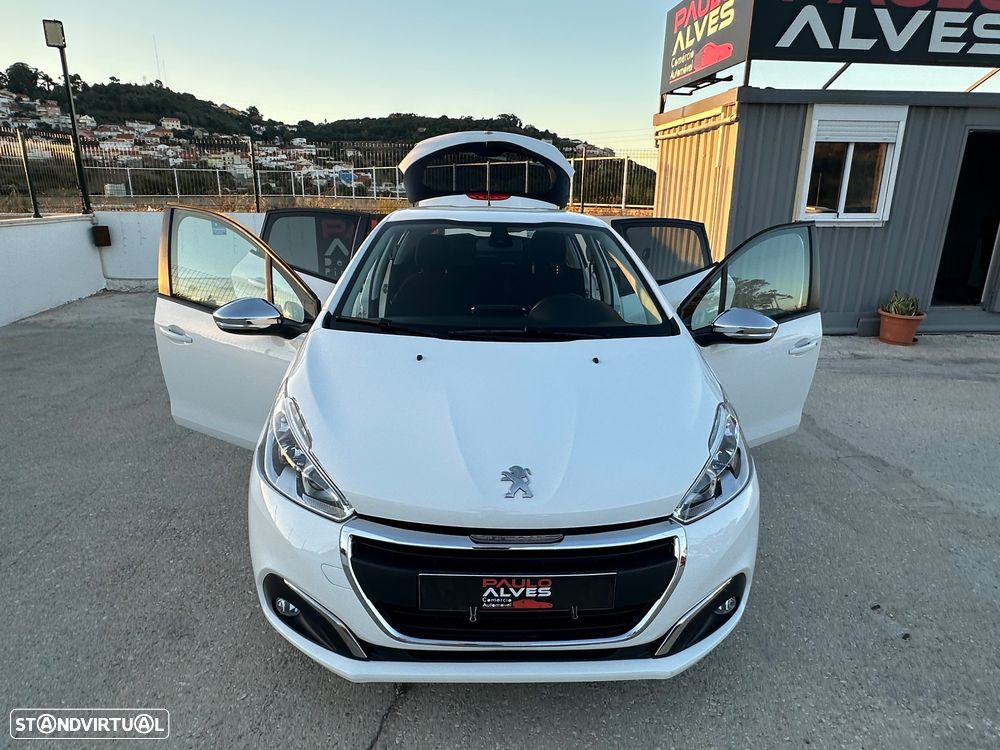 Peugeot 208 1.6 BlueHDi Style - 26