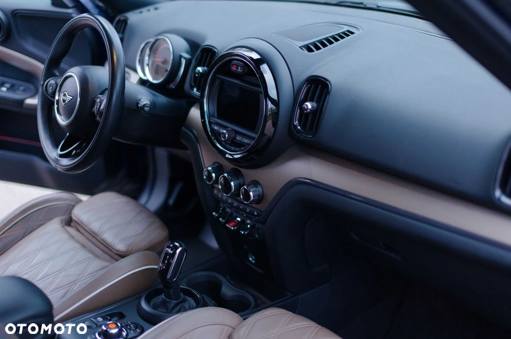 MINI Countryman Cooper All4 - 4