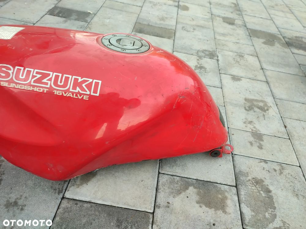 Bak, zbiornik paliwa Suzuki Bandit 400 - 8
