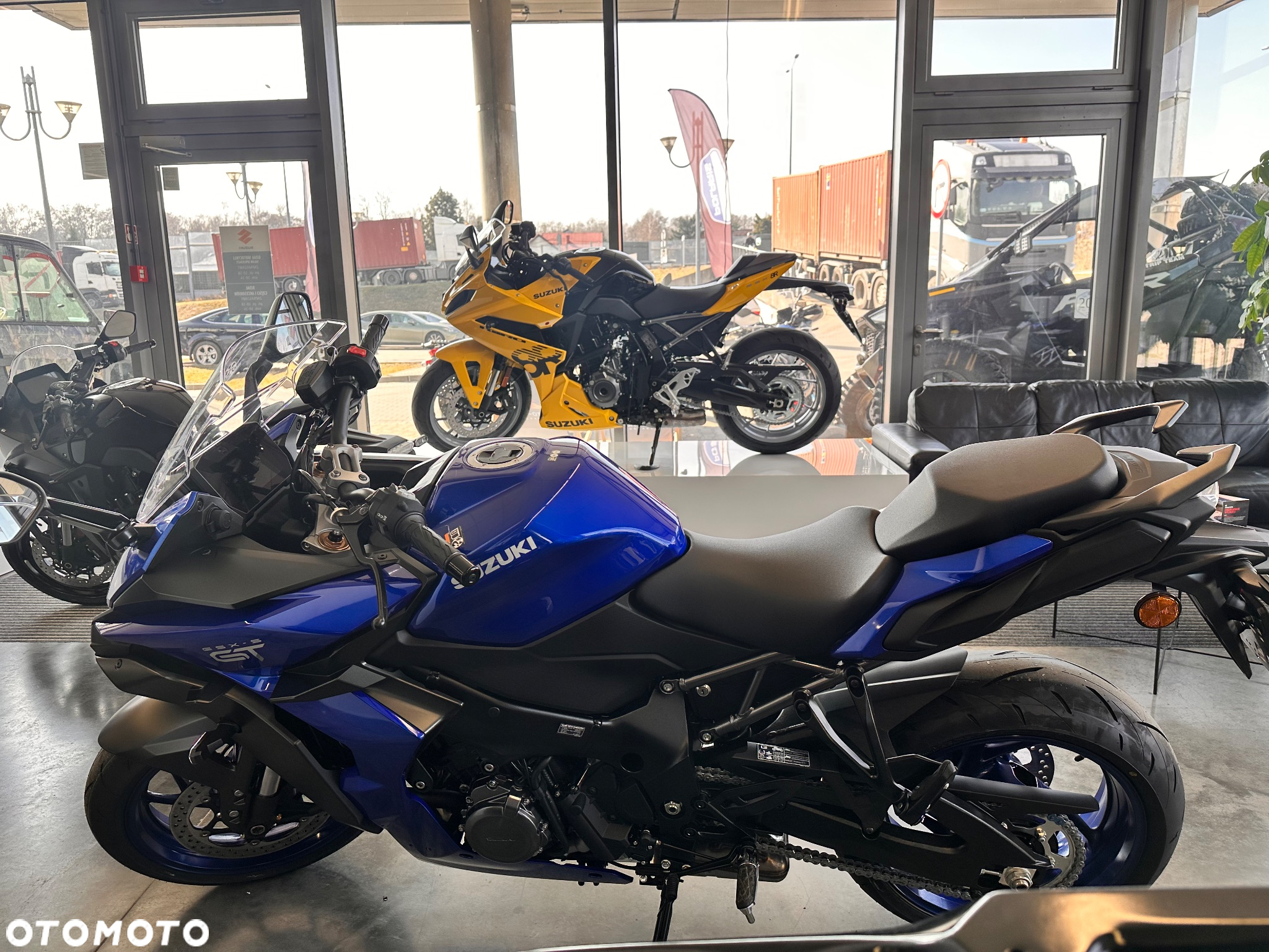 Suzuki GSX 1000 - 4