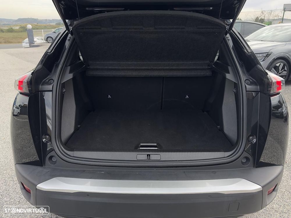 Peugeot e-2008 50 kWh GT Line - 13