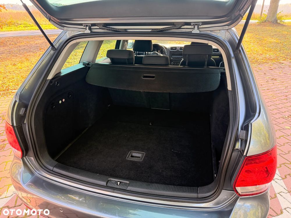 Volkswagen Golf - 23