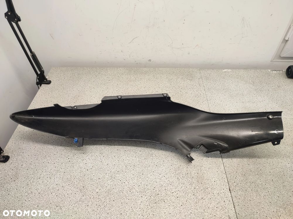 Owiewka, osłona, bok, boczek Yamaha Maxster 125 - 11