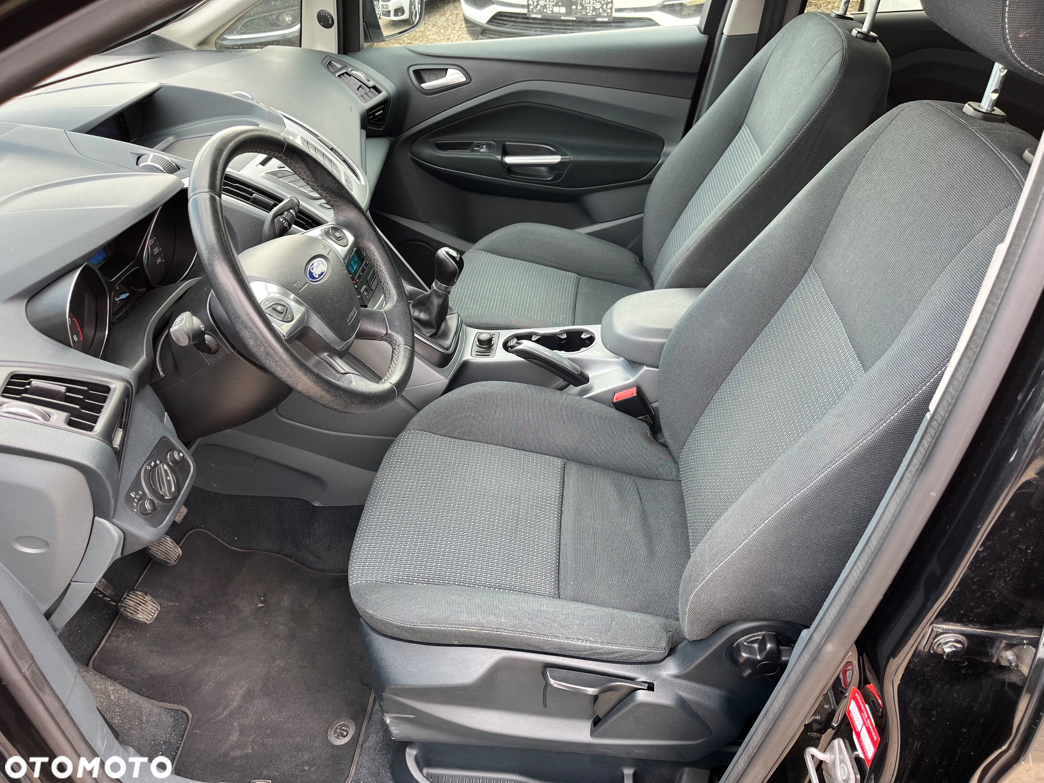Ford C-MAX 1.6 Ambiente - 9