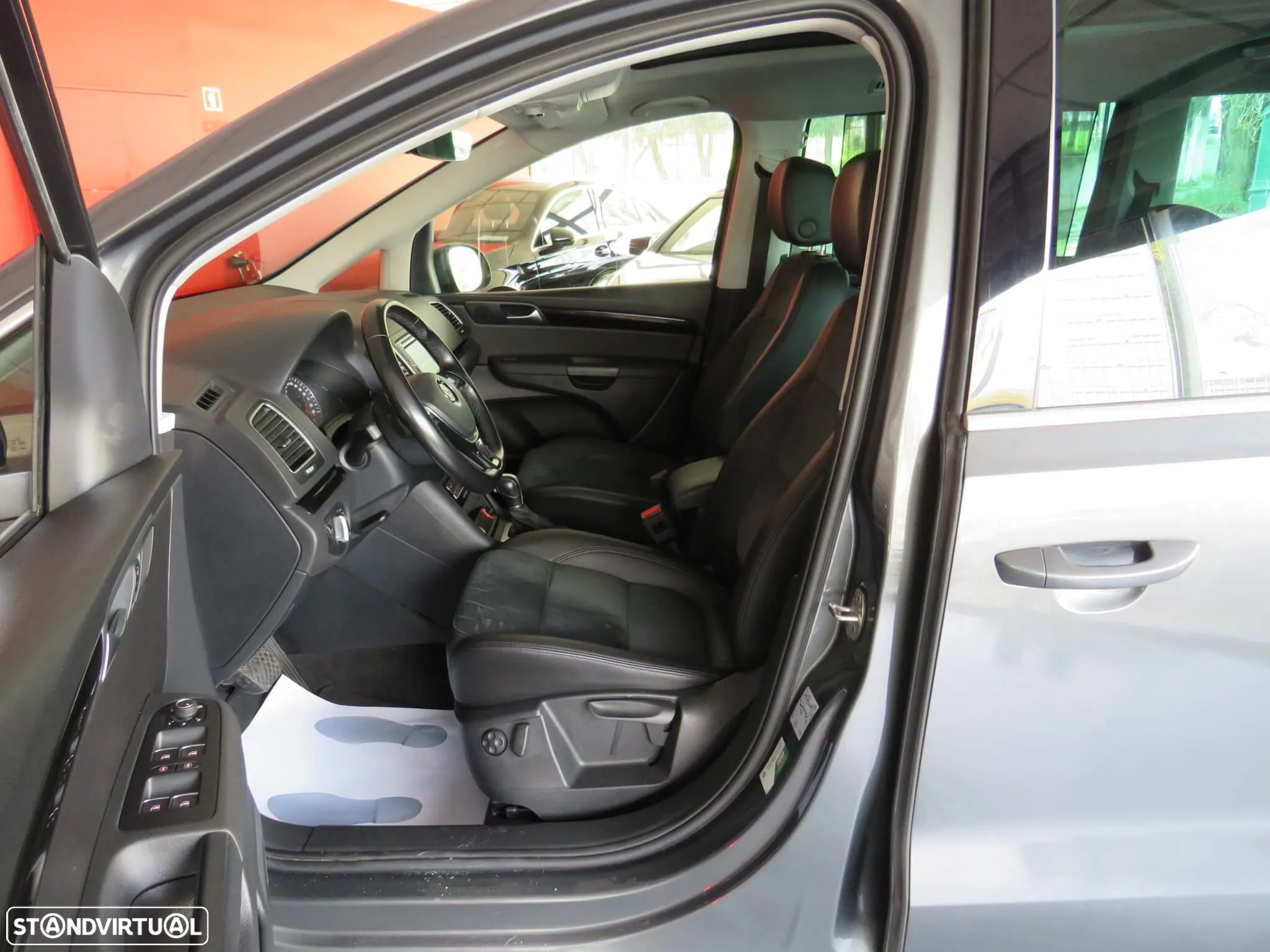 VW Sharan 2.0 TDI Highline DSG - 13