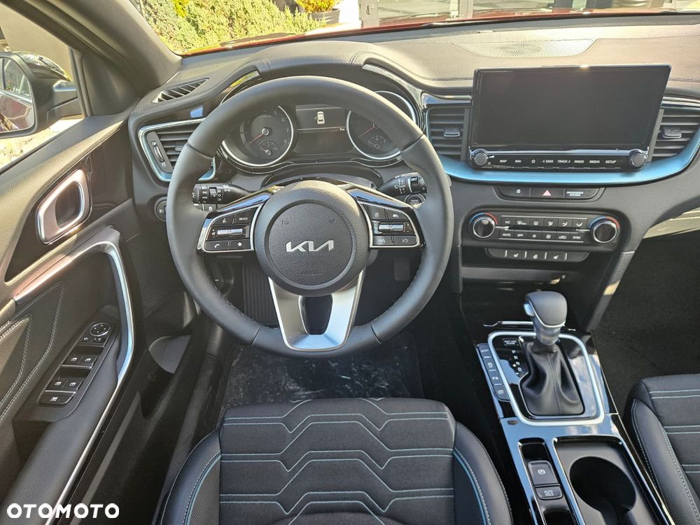 Kia XCeed 1.6 T-GDI Tribute DCT - 11