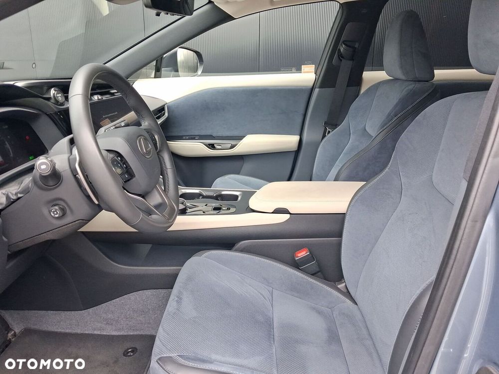 Lexus RZ 450e Omotenashi DIRECT4 - 10