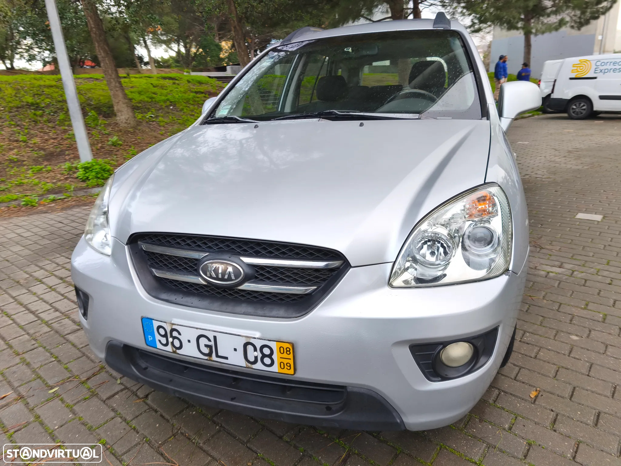 Kia Carens 2.0 CRDi LX - 3