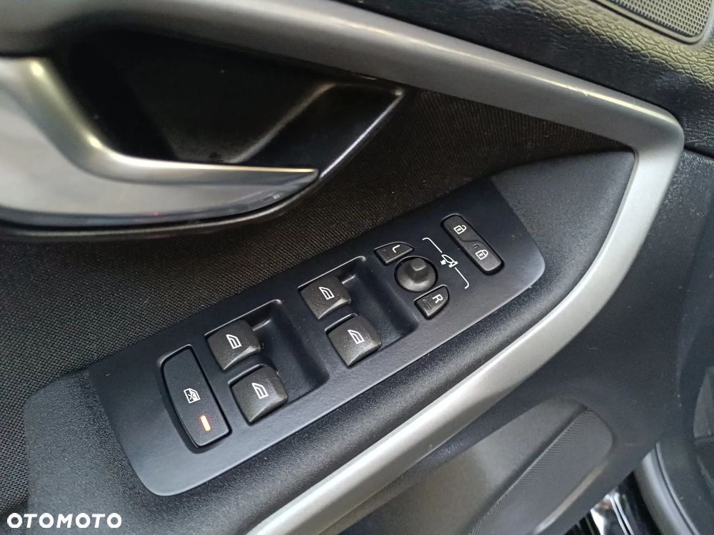 Volvo V40 D2 Drive-E Kinetic - 25