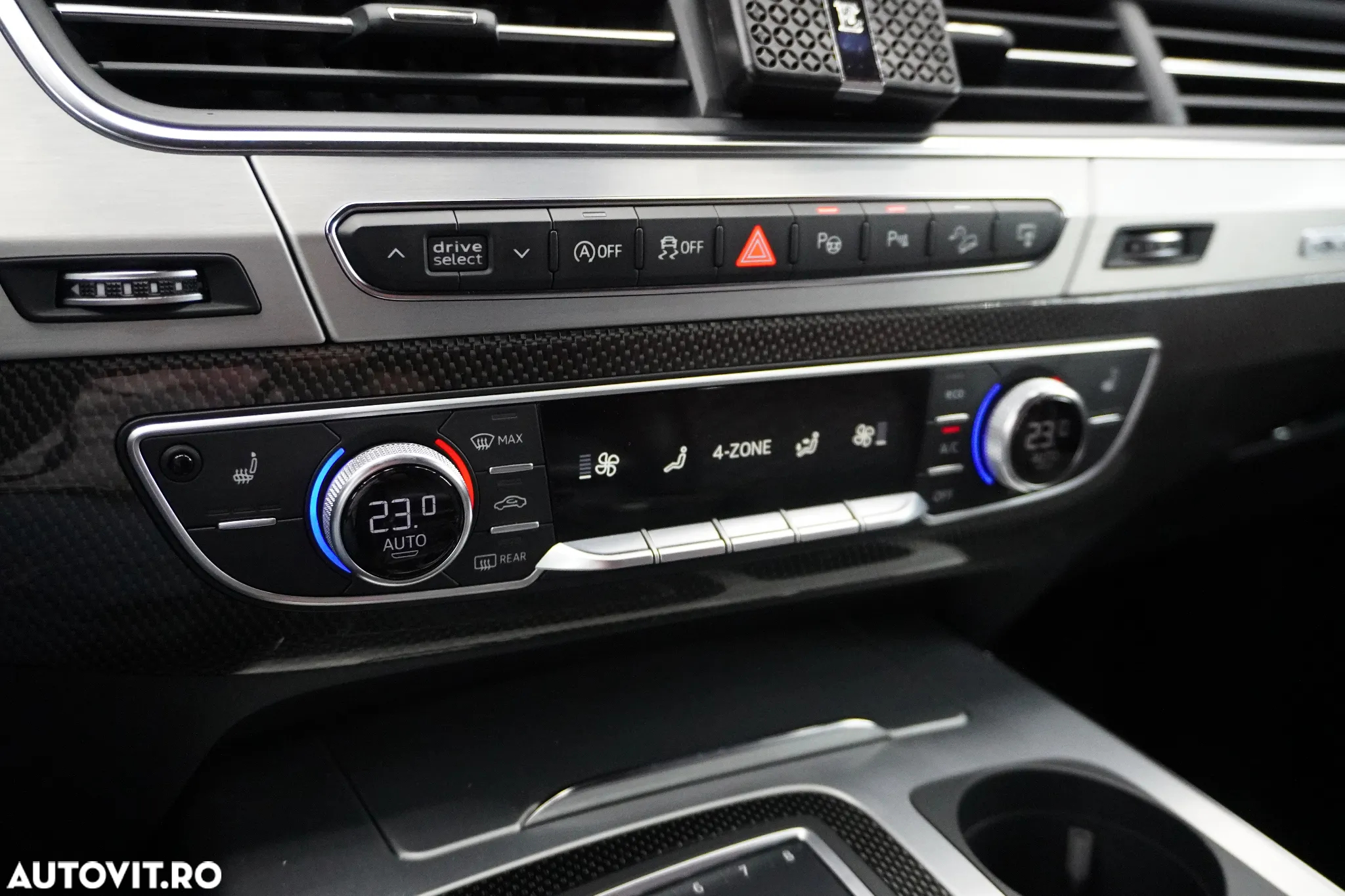 Audi SQ7 4.0 TDI quattro Tiptronic - 11