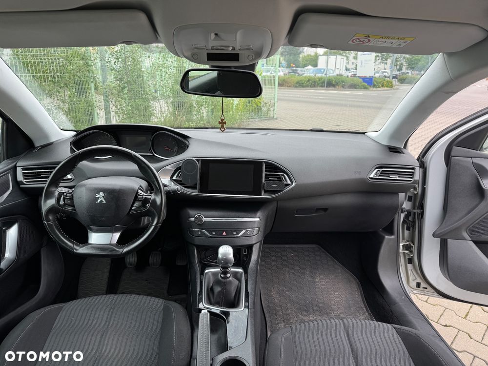 Peugeot 308 125 THP Active - 13
