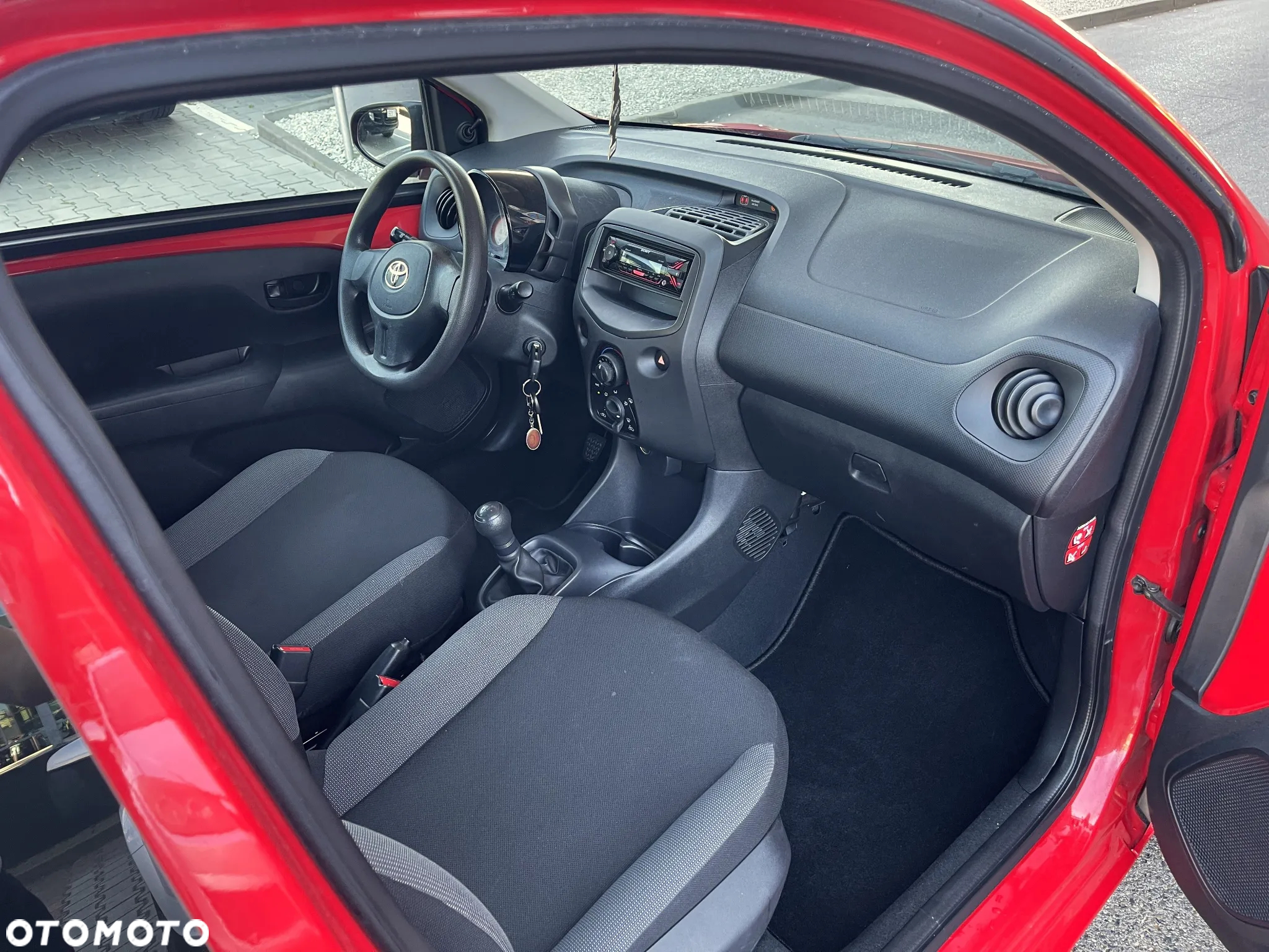 Toyota Aygo x - 24