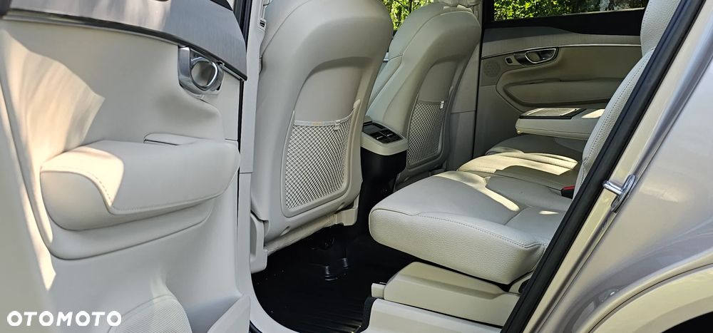 Volvo XC 90 B5 B AWD Ultra Bright - 34