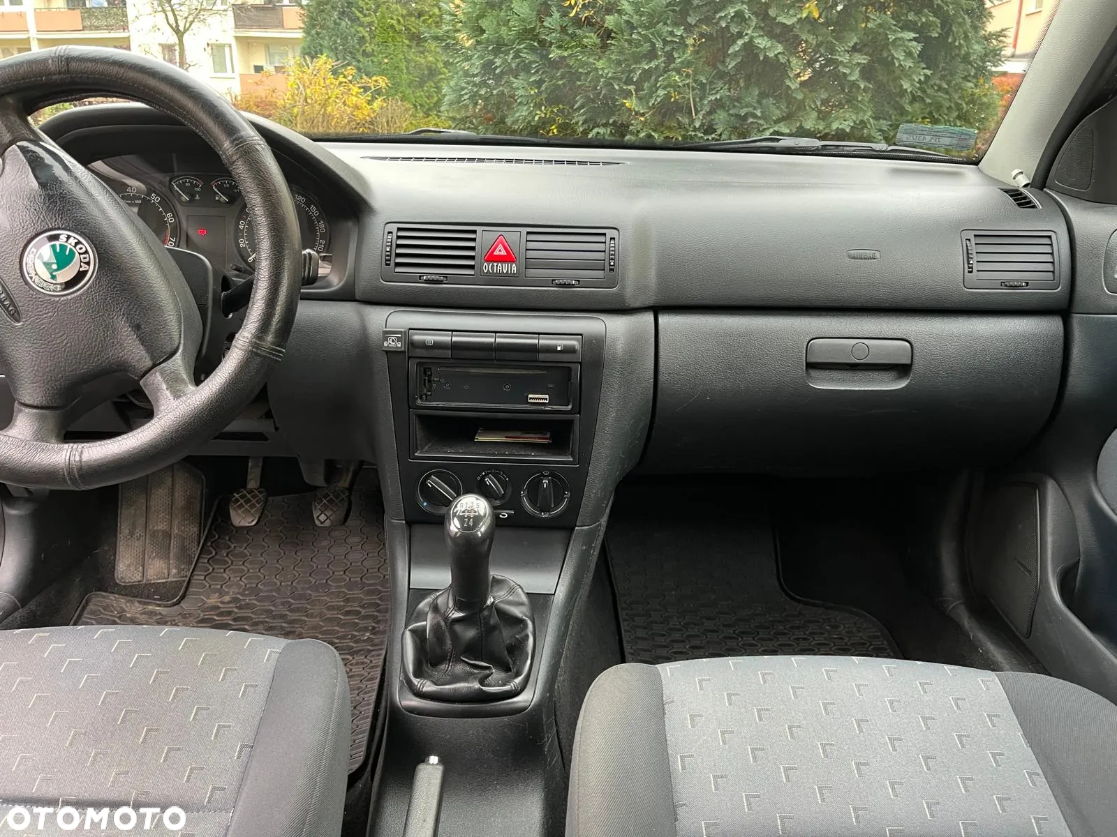 Skoda Octavia 1.6 Tour Classic - 6