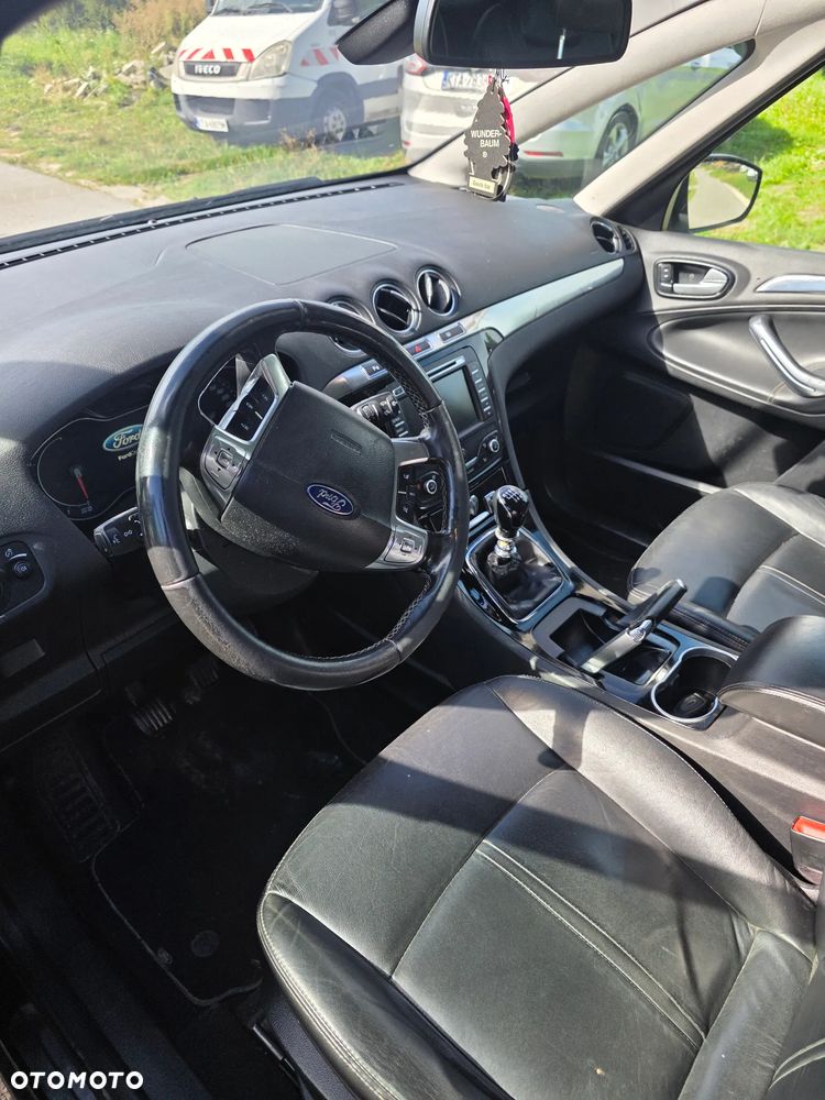 Ford S-Max 2.0 TDCi DPF Titanium - 3