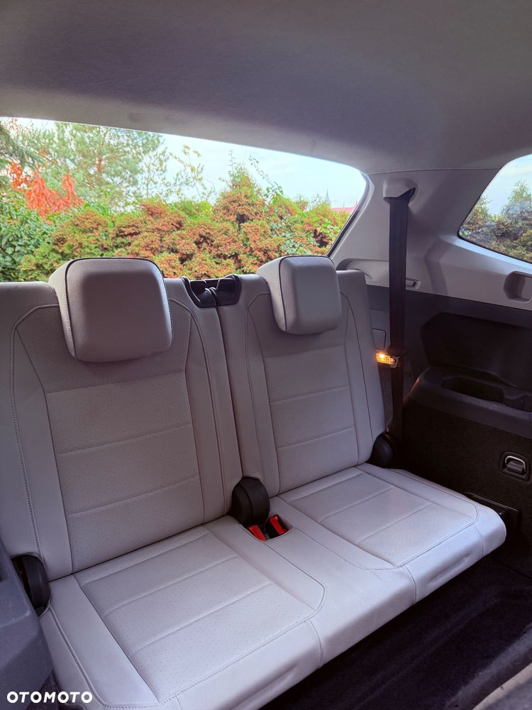 Volkswagen Tiguan Allspace - 15
