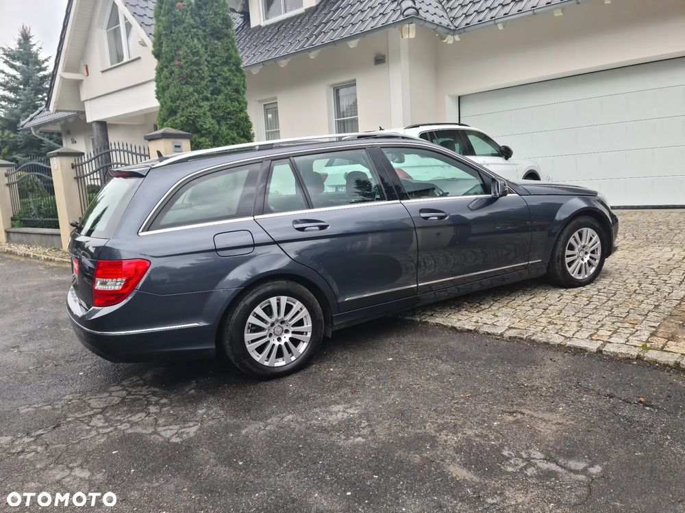 Mercedes-Benz Klasa C 180 K BlueEff Classic - 27