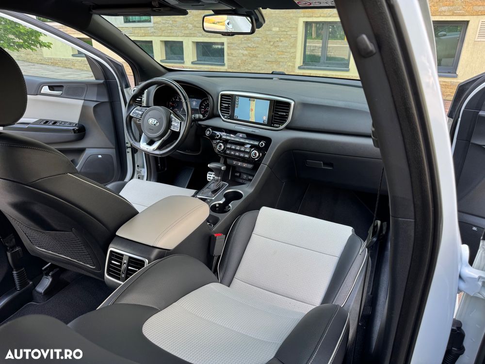 Kia Sportage 2,0 CRDI AWD Aut. GT Line - 3