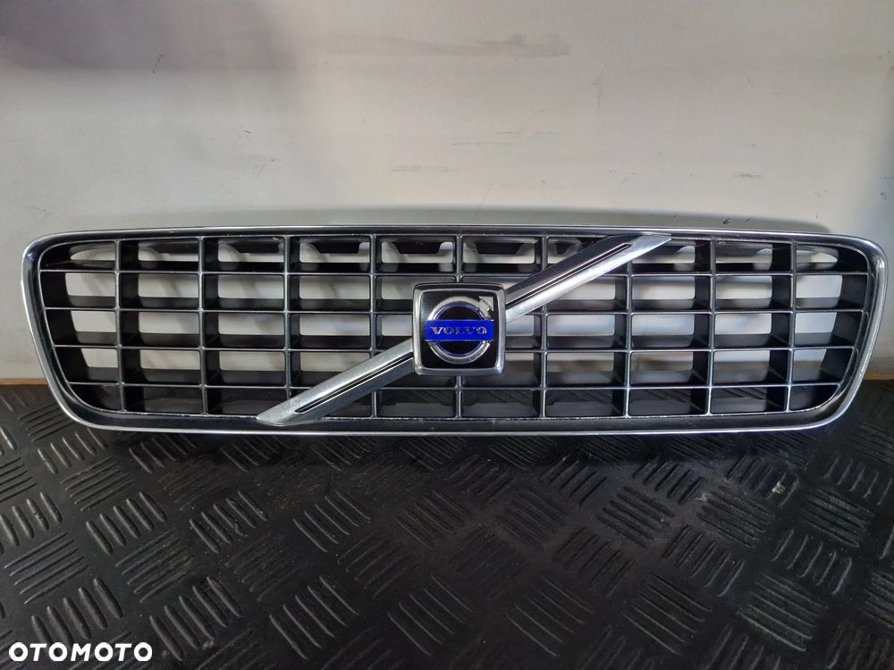 VOLVO S60  GRILL ATRAPA CHŁODNICY 00-04 - 1