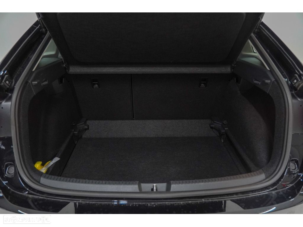 VW Taigo 1.0 TSI Urban DSG - 14