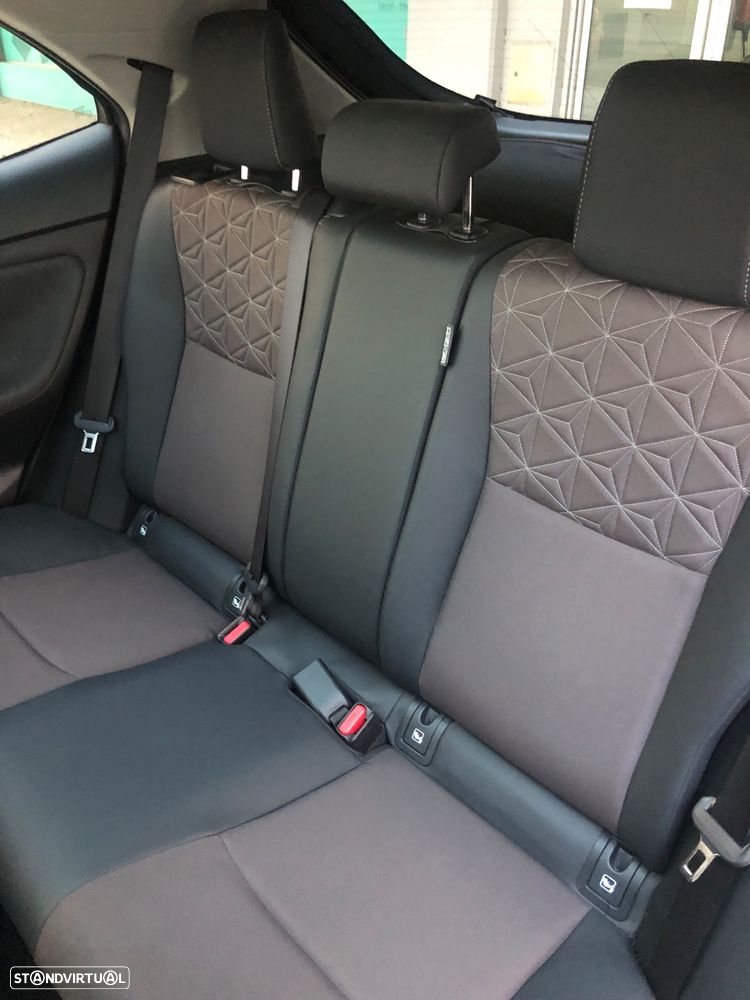 Toyota Yaris Cross 1.5 HDF Square Collection - 23